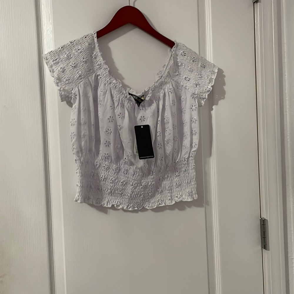 white flower print blouse